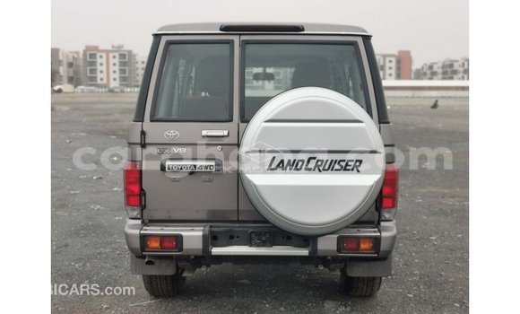 Sayi Imported Toyota Land Cruiser Brown Mota in Import - Dubai a Ashanti Sayi Imported Toyota Land Cruiser Brown Mota in Import - Dubai a Ashanti