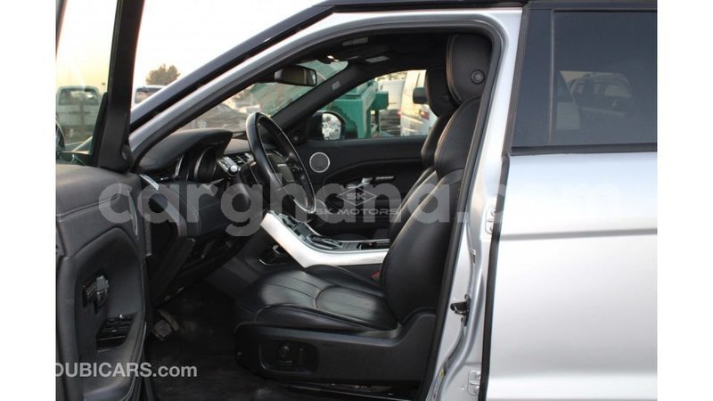 Big with watermark land rover range rover ashanti import dubai 44156