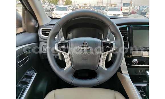 Ra Imported Mitsubishi Montero funfun Ọkọ̀ in Import - Dubai ni Ashanti Ra Imported Mitsubishi Montero funfun Ọkọ̀ in Import - Dubai ni Ashanti