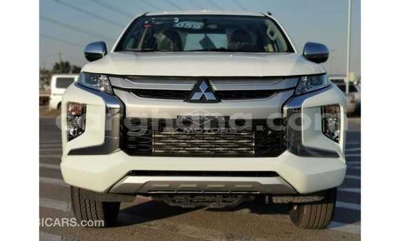 Ra Imported Mitsubishi L200 funfun Ọkọ̀ in Import - Dubai ni Ashanti Ra Imported Mitsubishi L200 funfun Ọkọ̀ in Import - Dubai ni Ashanti