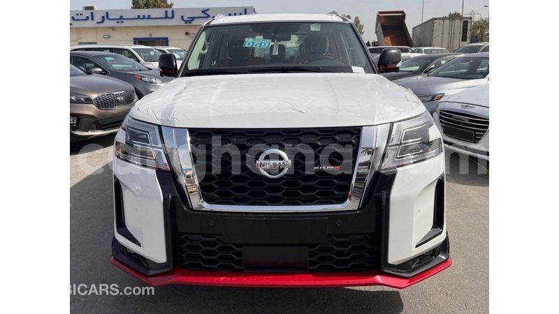 Big with watermark nissan patrol ashanti import dubai 44173