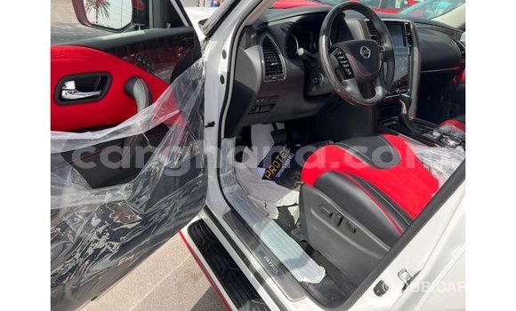 Buy Import Nissan Patrol White Car in Import - Dubai in Ashanti Buy Import Nissan Patrol White Car in Import - Dubai in Ashanti