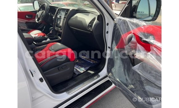 Buy Import Nissan Patrol White Car in Import - Dubai in Ashanti Buy Import Nissan Patrol White Car in Import - Dubai in Ashanti