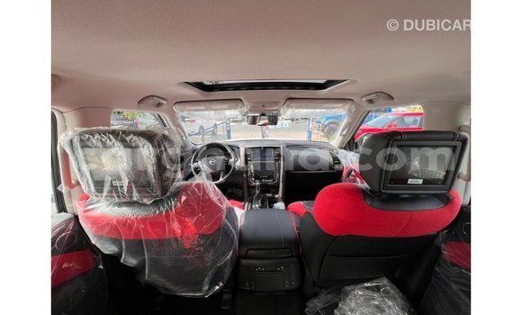 Buy Import Nissan Patrol White Car in Import - Dubai in Ashanti Buy Import Nissan Patrol White Car in Import - Dubai in Ashanti