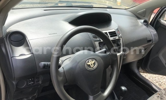 Buy Used Toyota Vitz Silver Car in Accra in Greater Accra Buy Used Toyota Vitz Silver Car in Accra in Greater Accra