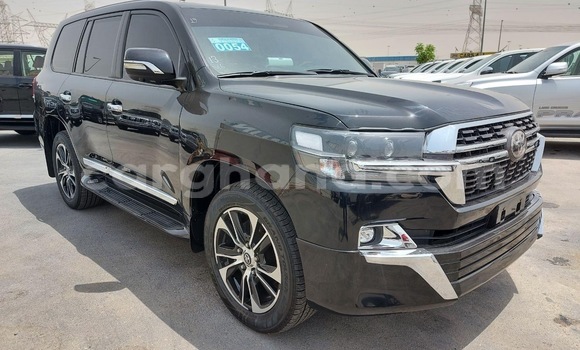 Ra Àlòkù Toyota Land Cruiser Black Ọkọ̀ in Accra ni Greater Accra