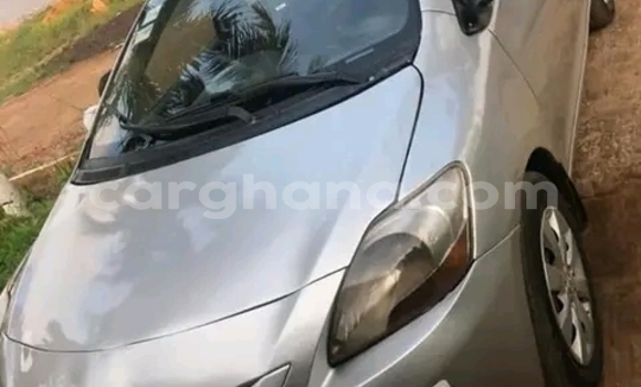 Sayi Na hannu Toyota Yaris Azurfa Mota in Accra a Greater Accra Sayi Na hannu Toyota Yaris Azurfa Mota in Accra a Greater Accra