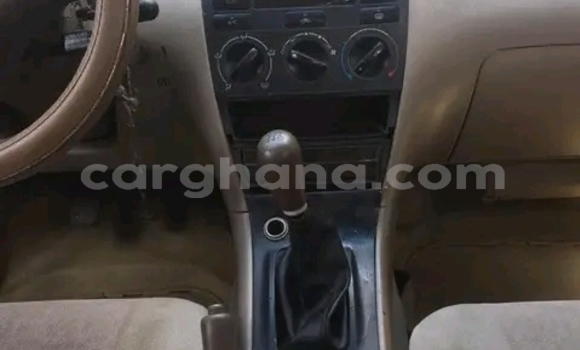 Sayi Na hannu Toyota Corolla Azurfa Mota in Accra a Greater Accra Sayi Na hannu Toyota Corolla Azurfa Mota in Accra a Greater Accra
