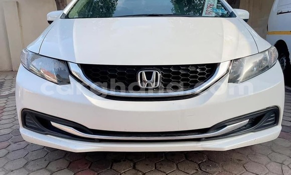 Sayi Na hannu Honda Civic White Mota in Tema a Greater Accra Sayi Na hannu Honda Civic White Mota in Tema a Greater Accra
