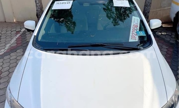 Sayi Na hannu Honda Civic White Mota in Tema a Greater Accra Sayi Na hannu Honda Civic White Mota in Tema a Greater Accra