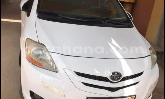 Buy Used Toyota Yaris White Car in Tema in Greater Accra