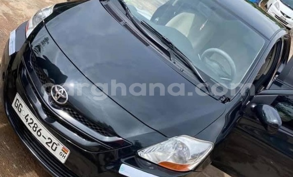 Ra Àlòkù Toyota Yaris Black Ọkọ̀ in Tema ni Greater Accra