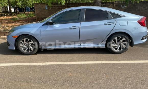 Sayi Na hannu Honda Civic Blue Mota in Cape Coast a Tsakiya Sayi Na hannu Honda Civic Blue Mota in Cape Coast a Tsakiya