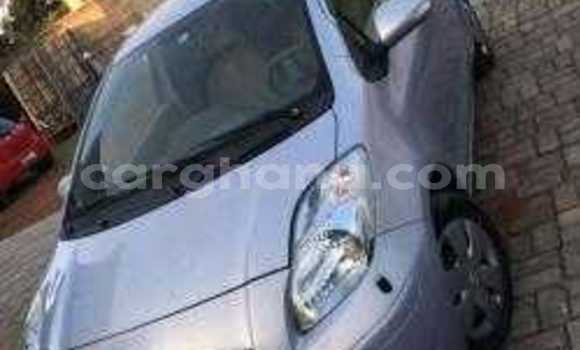 Sayi Na hannu Toyota Vitz Blue Mota in Accra a Greater Accra Sayi Na hannu Toyota Vitz Blue Mota in Accra a Greater Accra