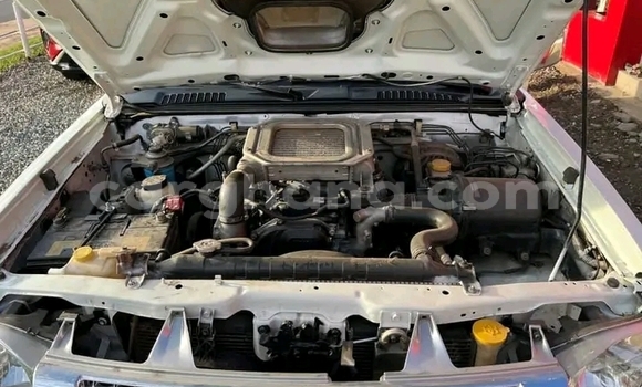 Buy Used Nissan Hardbody White Car in Accra in Greater Accra Buy Used Nissan Hardbody White Car in Accra in Greater Accra