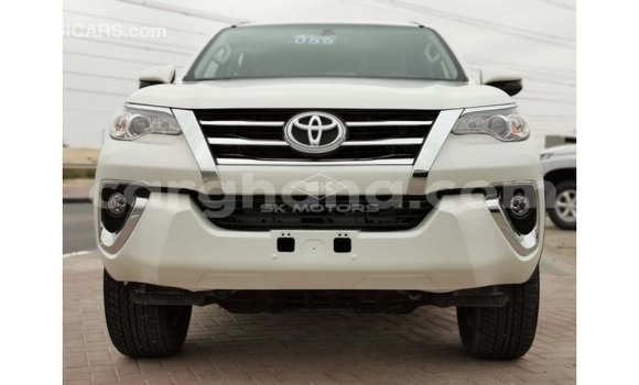 Ra Imported Toyota Fortuner funfun Ọkọ̀ in Import - Dubai ni Ashanti Ra Imported Toyota Fortuner funfun Ọkọ̀ in Import - Dubai ni Ashanti