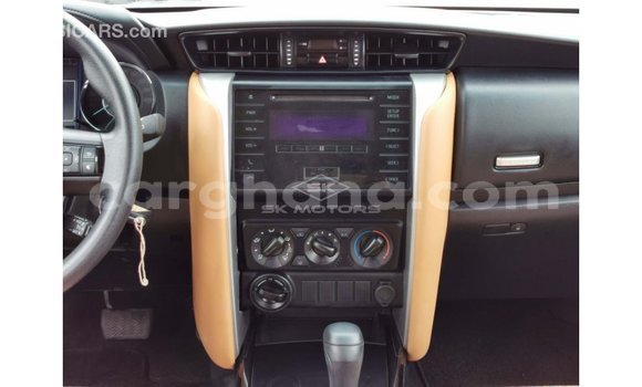 Ra Imported Toyota Fortuner funfun Ọkọ̀ in Import - Dubai ni Ashanti Ra Imported Toyota Fortuner funfun Ọkọ̀ in Import - Dubai ni Ashanti
