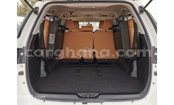 Ra Imported Toyota Fortuner funfun Ọkọ̀ in Import - Dubai ni Ashanti Ra Imported Toyota Fortuner funfun Ọkọ̀ in Import - Dubai ni Ashanti