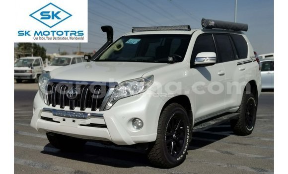 Sayi Imported Toyota Prado White Mota in Import - Dubai a Ashanti Sayi Imported Toyota Prado White Mota in Import - Dubai a Ashanti