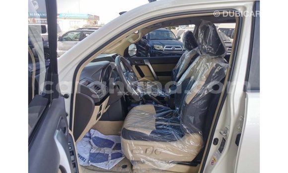 Sayi Imported Toyota Prado White Mota in Import - Dubai a Ashanti Sayi Imported Toyota Prado White Mota in Import - Dubai a Ashanti