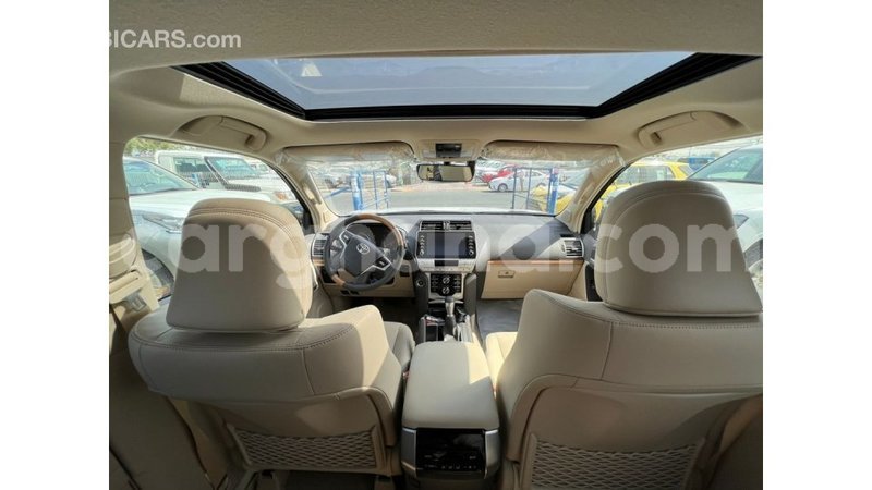 Big with watermark toyota prado ashanti import dubai 44221