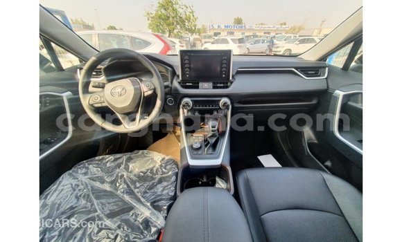 Sayi Imported Toyota 4Runner White Mota in Import - Dubai a Ashanti Sayi Imported Toyota 4Runner White Mota in Import - Dubai a Ashanti