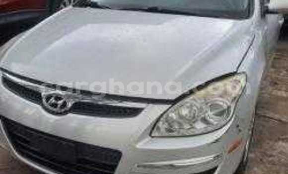 Sayi Na hannu Hyundai Elantra Azurfa Mota in Accra a Greater Accra