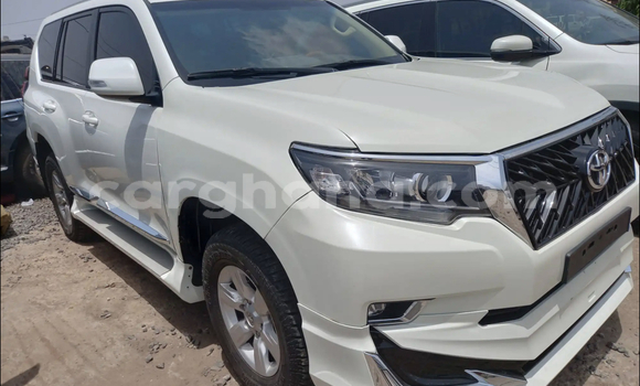 Buy Used Toyota Land Cruiser Prado White Car in Accra in Greater Accra Buy Used Toyota Land Cruiser Prado White Car in Accra in Greater Accra
