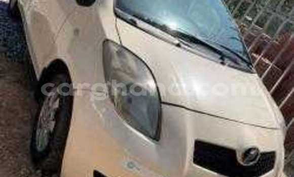 Buy Used Toyota Vitz White Car in Accra in Greater Accra