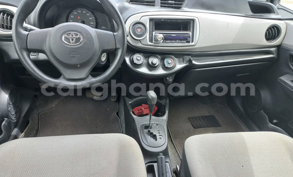 Sayi Na hannu Toyota Vitz Azurfa Mota in Accra a Greater Accra Sayi Na hannu Toyota Vitz Azurfa Mota in Accra a Greater Accra
