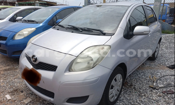 Buy Used Toyota Vitz Silver Car in Accra in Greater Accra Buy Used Toyota Vitz Silver Car in Accra in Greater Accra