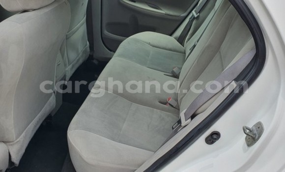 Buy Used Toyota Corolla White Car in Sekondi–Takoradi Metropolitan in Western Buy Used Toyota Corolla White Car in Sekondi–Takoradi Metropolitan in Western