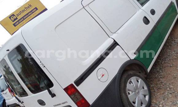 Buy Used Opel Combo White Car in Accra in Greater Accra Buy Used Opel Combo White Car in Accra in Greater Accra