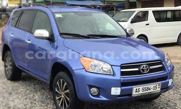 Sayi Na hannu Toyota RAV4 Blue Mota in Accra a Greater Accra