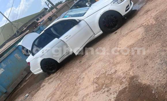 Ra Àlòkù Mercedes‒Benz C–Class funfun Ọkọ̀ in Accra ni Greater Accra Ra Àlòkù Mercedes‒Benz C–Class funfun Ọkọ̀ in Accra ni Greater Accra