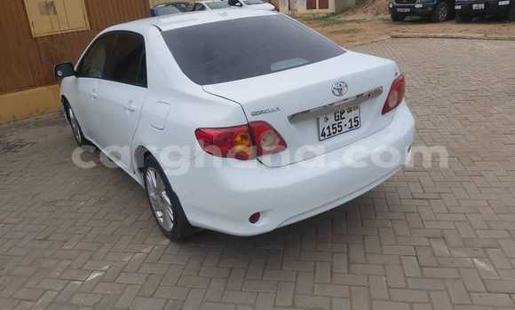 Ra Àlòkù Toyota Corolla funfun Ọkọ̀ in Accra ni Greater Accra Ra Àlòkù Toyota Corolla funfun Ọkọ̀ in Accra ni Greater Accra