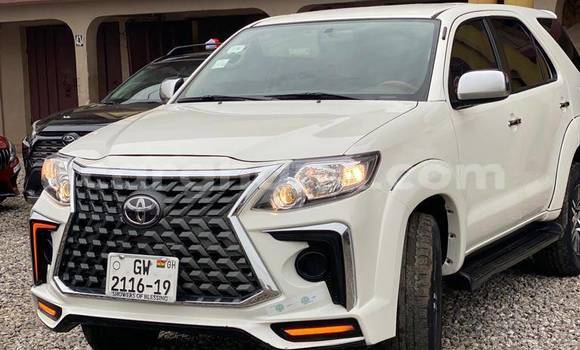 Buy Used Toyota Fortuner White Car in Kumasi in Ashanti