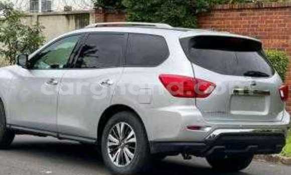 Buy Used Nissan Sentra Silver Car in Accra in Greater Accra Buy Used Nissan Sentra Silver Car in Accra in Greater Accra