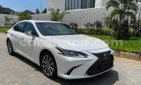 Sayi Na hannu Lexus ES White Mota in Accra a Greater Accra Sayi Na hannu Lexus ES White Mota in Accra a Greater Accra