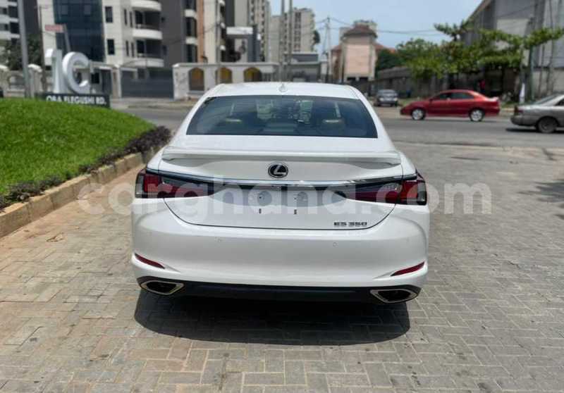 Big with watermark lexus es greater accra accra 44341