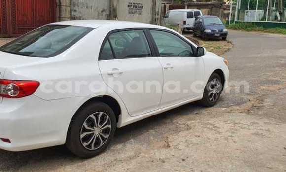 Buy Used Toyota Corolla White Car in Accra in Greater Accra Buy Used Toyota Corolla White Car in Accra in Greater Accra