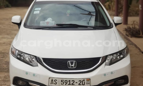 Sayi Na hannu Honda Civic White Mota in Accra a Greater Accra