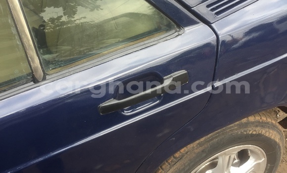 Sayi Na hannu Mercedes‒Benz 190 Blue Mota in Accra a Greater Accra Sayi Na hannu Mercedes‒Benz 190 Blue Mota in Accra a Greater Accra