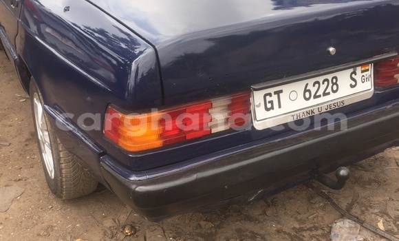 Sayi Na hannu Mercedes‒Benz 190 Blue Mota in Accra a Greater Accra Sayi Na hannu Mercedes‒Benz 190 Blue Mota in Accra a Greater Accra