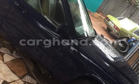 Sayi Na hannu Mercedes‒Benz 190 Blue Mota in Accra a Greater Accra Sayi Na hannu Mercedes‒Benz 190 Blue Mota in Accra a Greater Accra