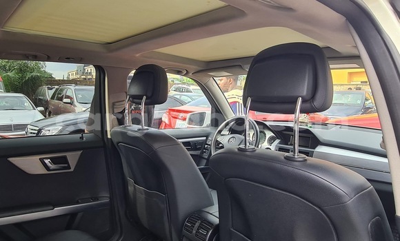 Sayi Na hannu Mercedes‒Benz GLK–Class White Mota in Accra a Greater Accra Sayi Na hannu Mercedes‒Benz GLK–Class White Mota in Accra a Greater Accra