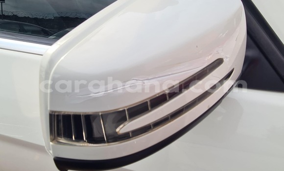 Sayi Na hannu Mercedes‒Benz GLK–Class White Mota in Accra a Greater Accra Sayi Na hannu Mercedes‒Benz GLK–Class White Mota in Accra a Greater Accra