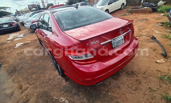 Ra Àlòkù Mercedes‒Benz C-klasse Red Ọkọ̀ in Tema ni Greater Accra Ra Àlòkù Mercedes‒Benz C-klasse Red Ọkọ̀ in Tema ni Greater Accra