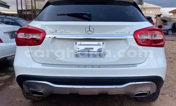 Buy Used Mercedes‒Benz GLA-klasse White Car in Tema in Greater Accra Buy Used Mercedes‒Benz GLA-klasse White Car in Tema in Greater Accra