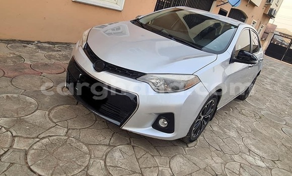 Sayi Na hannu Toyota Corolla Azurfa Mota in Tema a Greater Accra Sayi Na hannu Toyota Corolla Azurfa Mota in Tema a Greater Accra